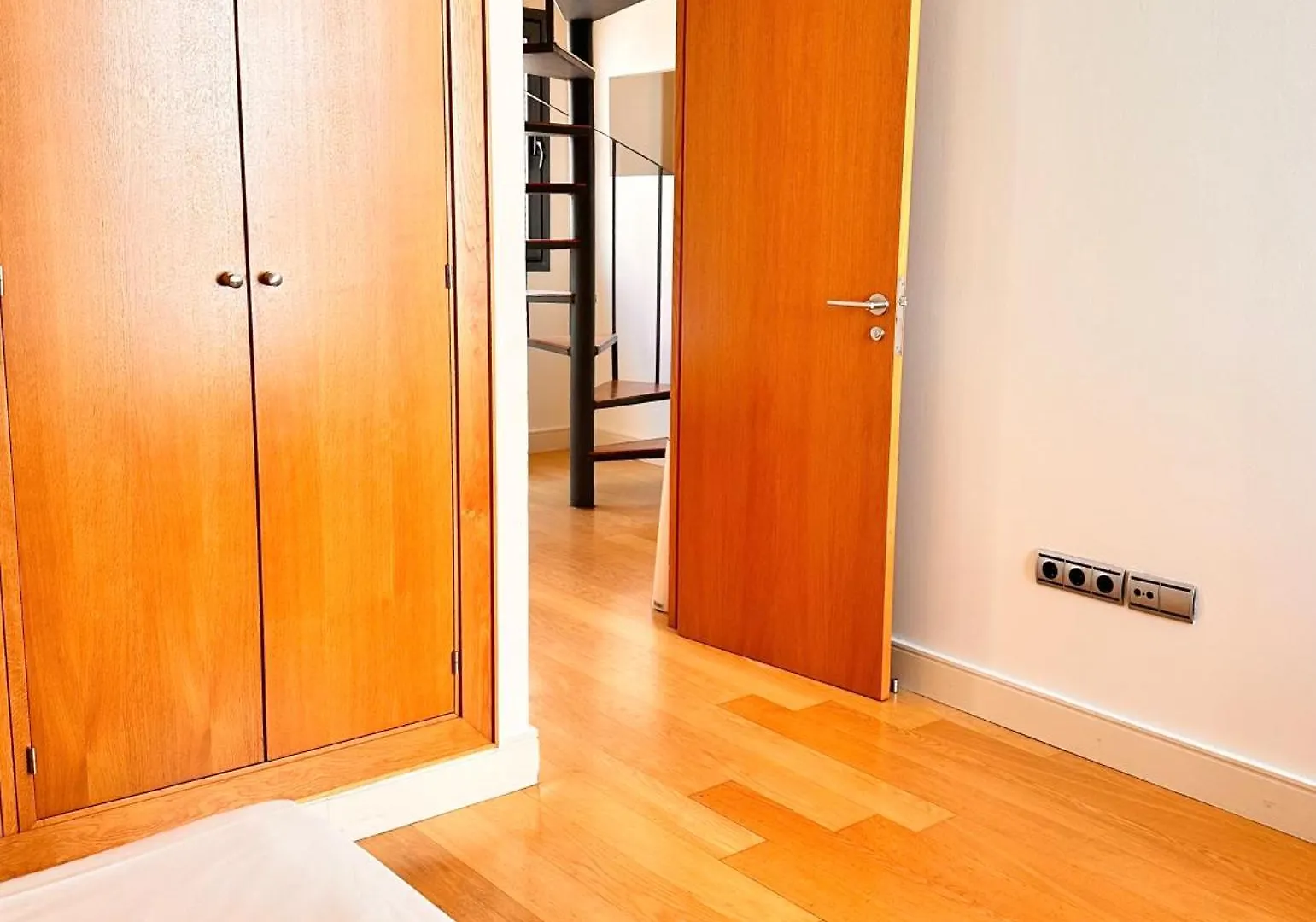 Apartment Penthouse Near Cathedral Private Rooftop Private Parking Seville