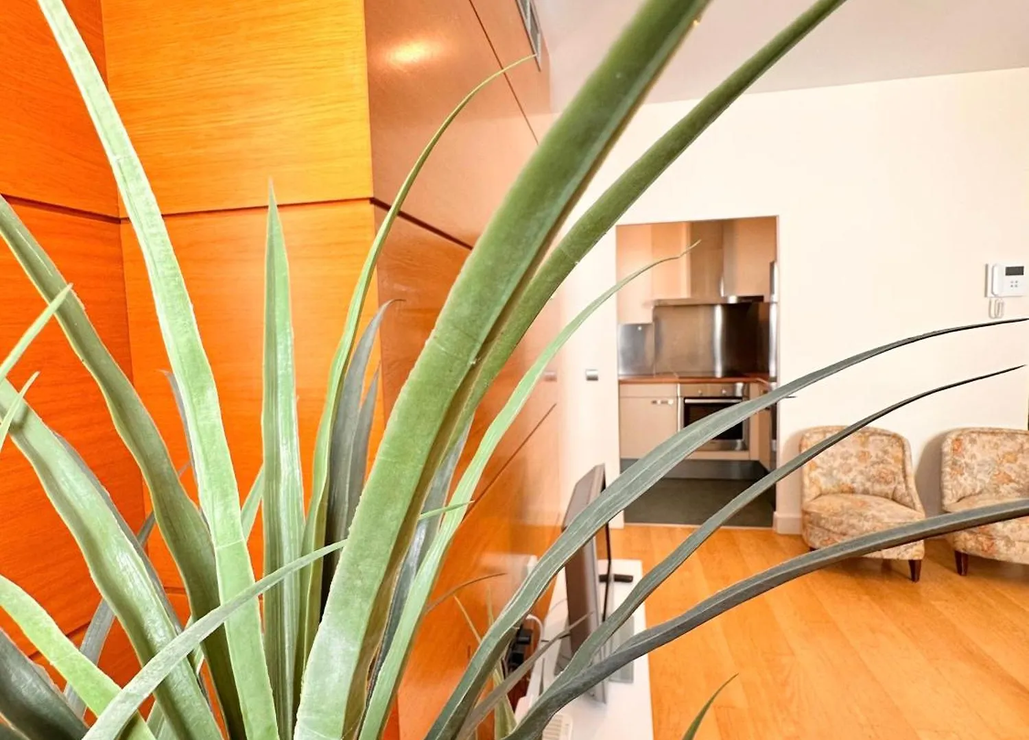 Penthouse Near Cathedral Private Rooftop Private Parking Seville Apartment