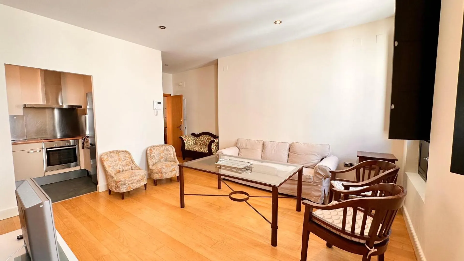 Apartment Penthouse Near Cathedral Private Rooftop Private Parking Seville