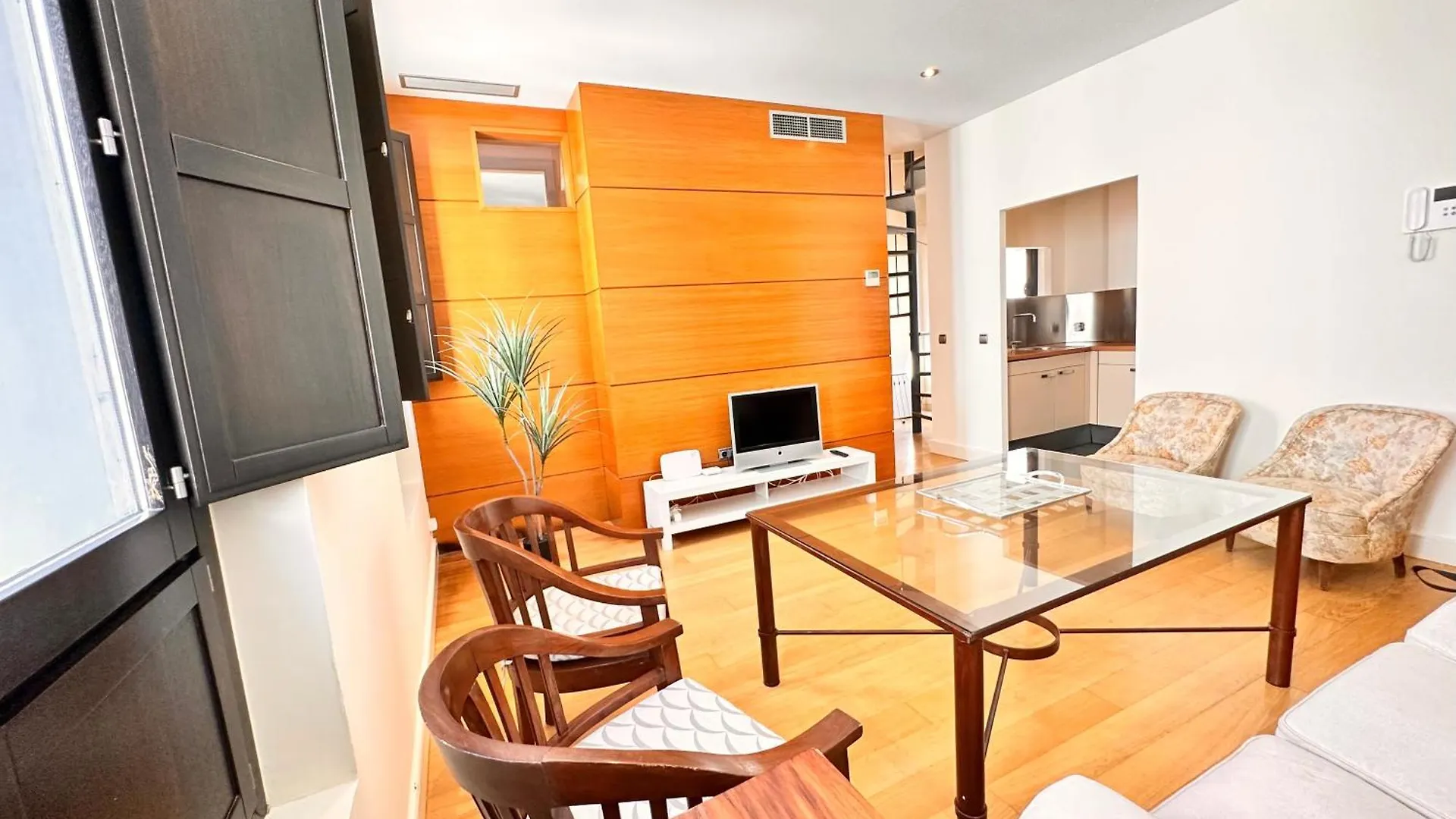 Penthouse Near Cathedral Private Rooftop Private Parking Seville Apartment